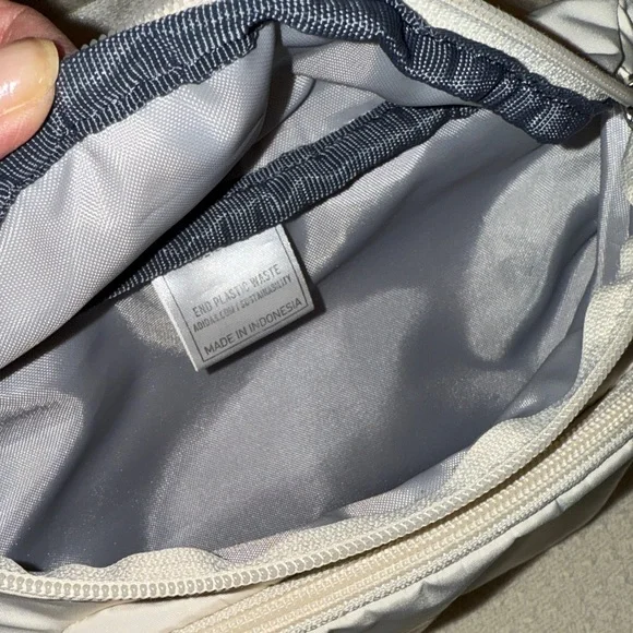 Adidas Beige Crossbody Bag - Picture 2 of 5